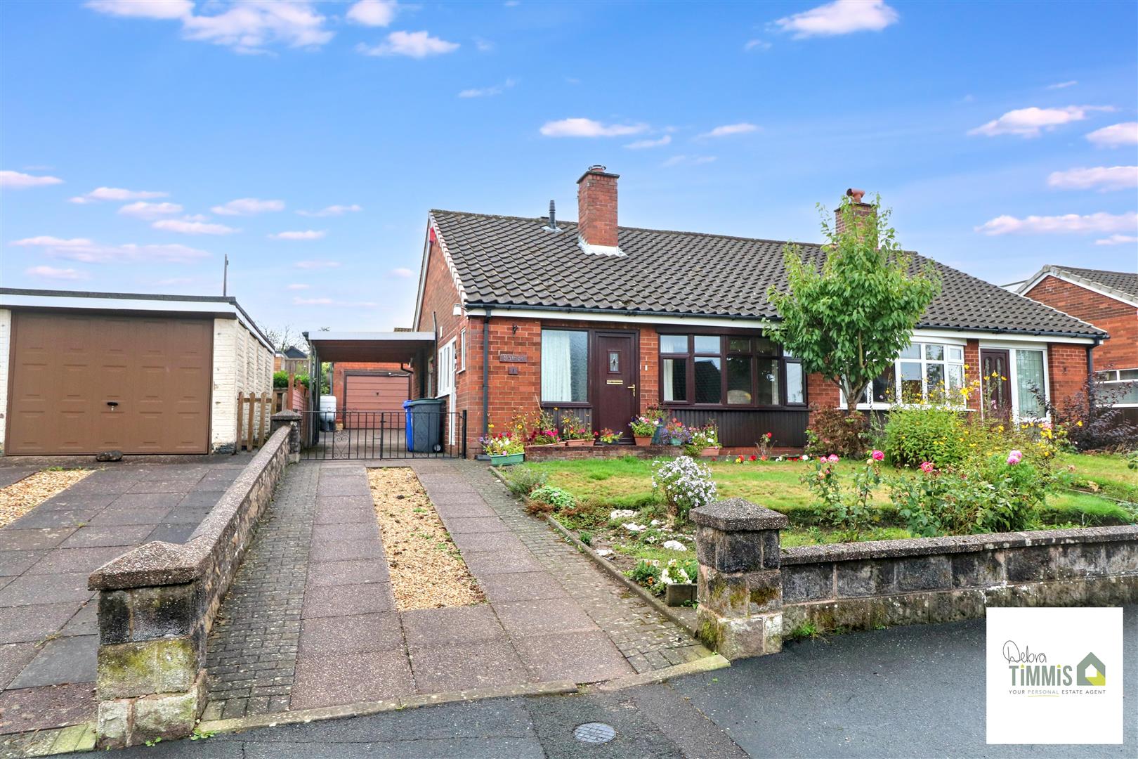 2 bed property in Wallis Way, Stoke-On-Trent